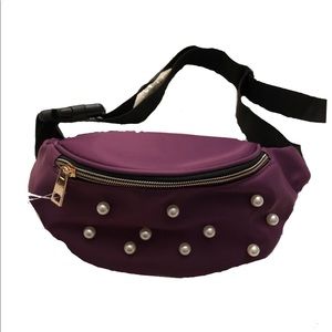 Purple waist bag with pearls